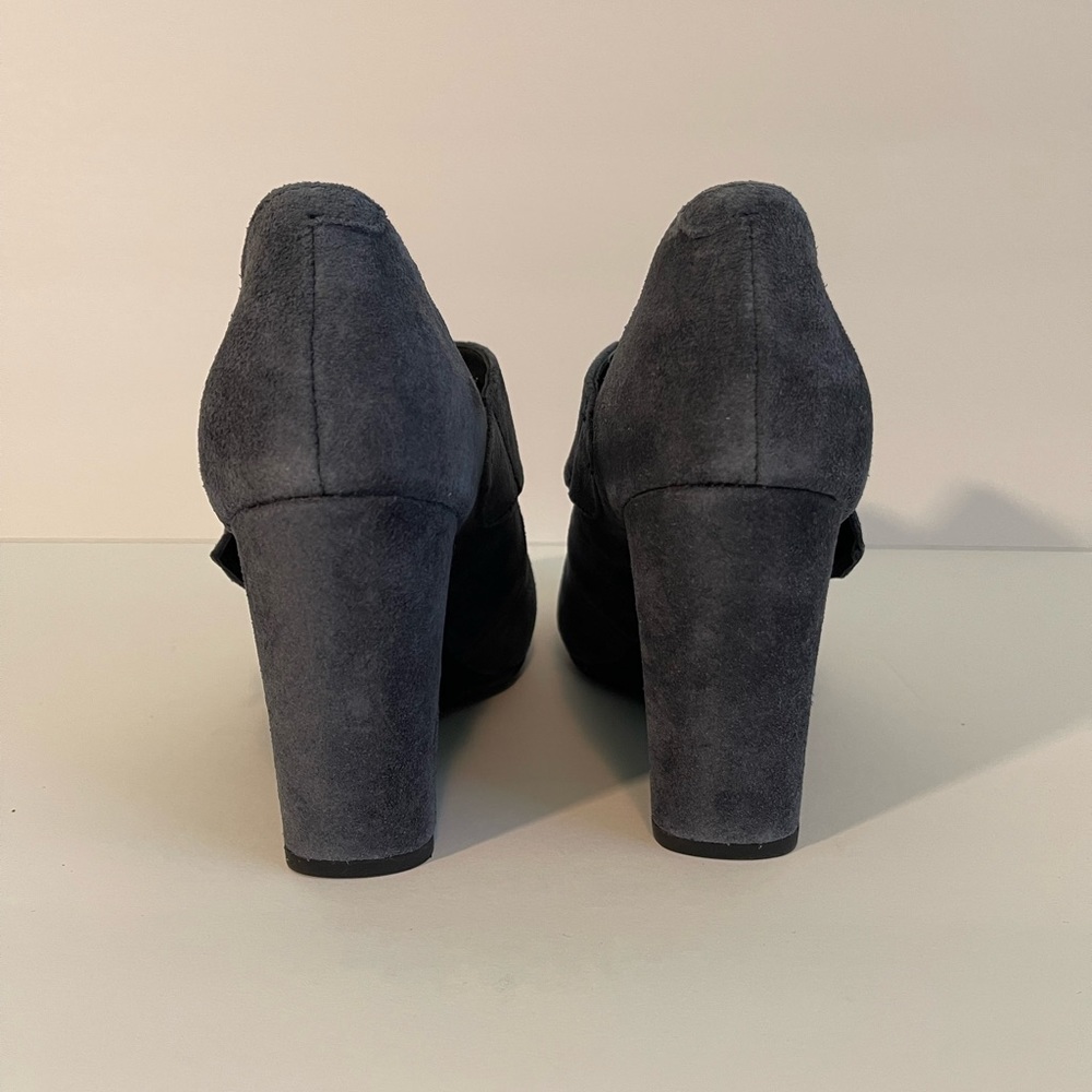 Sundance Suede Pumps - Picture 5 of 5